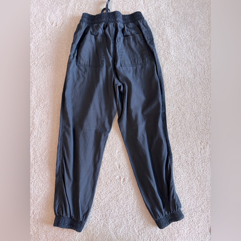 Women’s Elastic Waist Jogger Pants